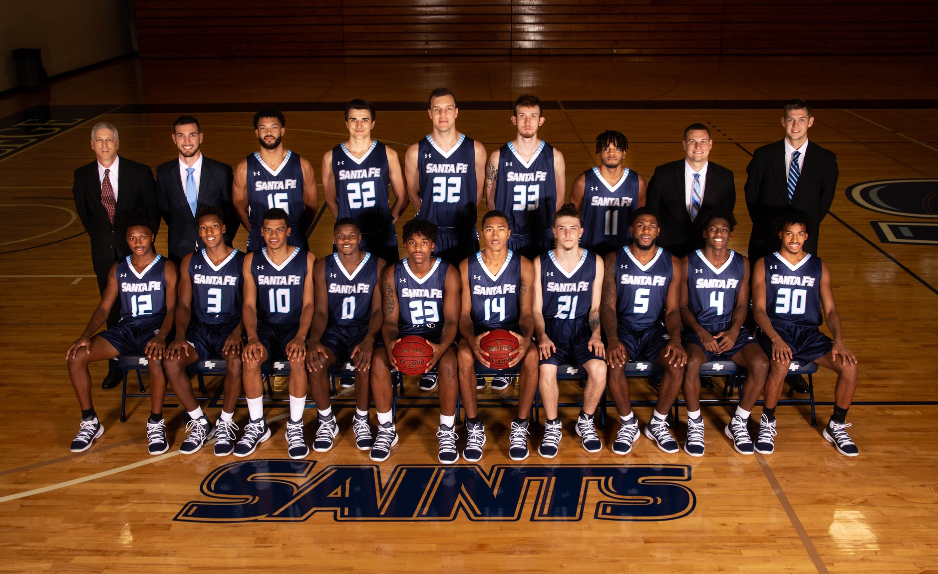 photo of Saints men's basketball team