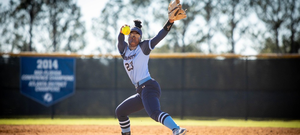 Amidst Weather Interruptions, Softball Beats Eastern Florida State College 5-4